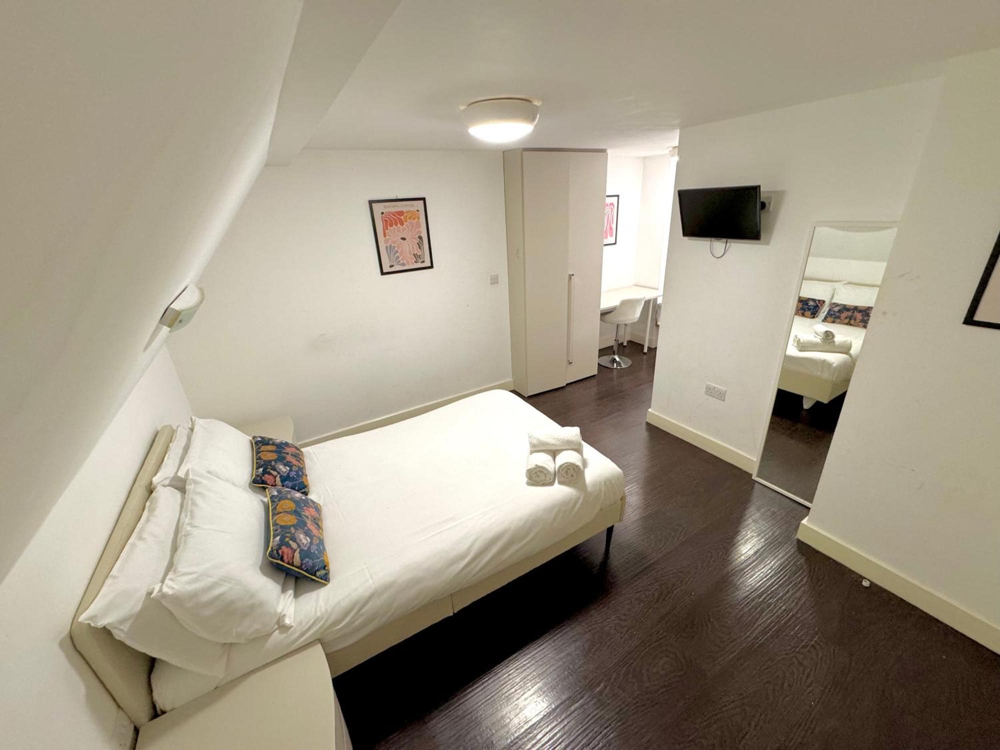 Charlotte Street Rooms By News Hotel Londyn Zewnętrze zdjęcie